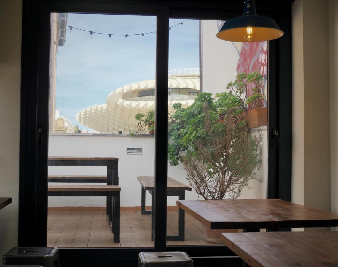 Joy Setas Coworking Hostel Севиля Екстериор снимка