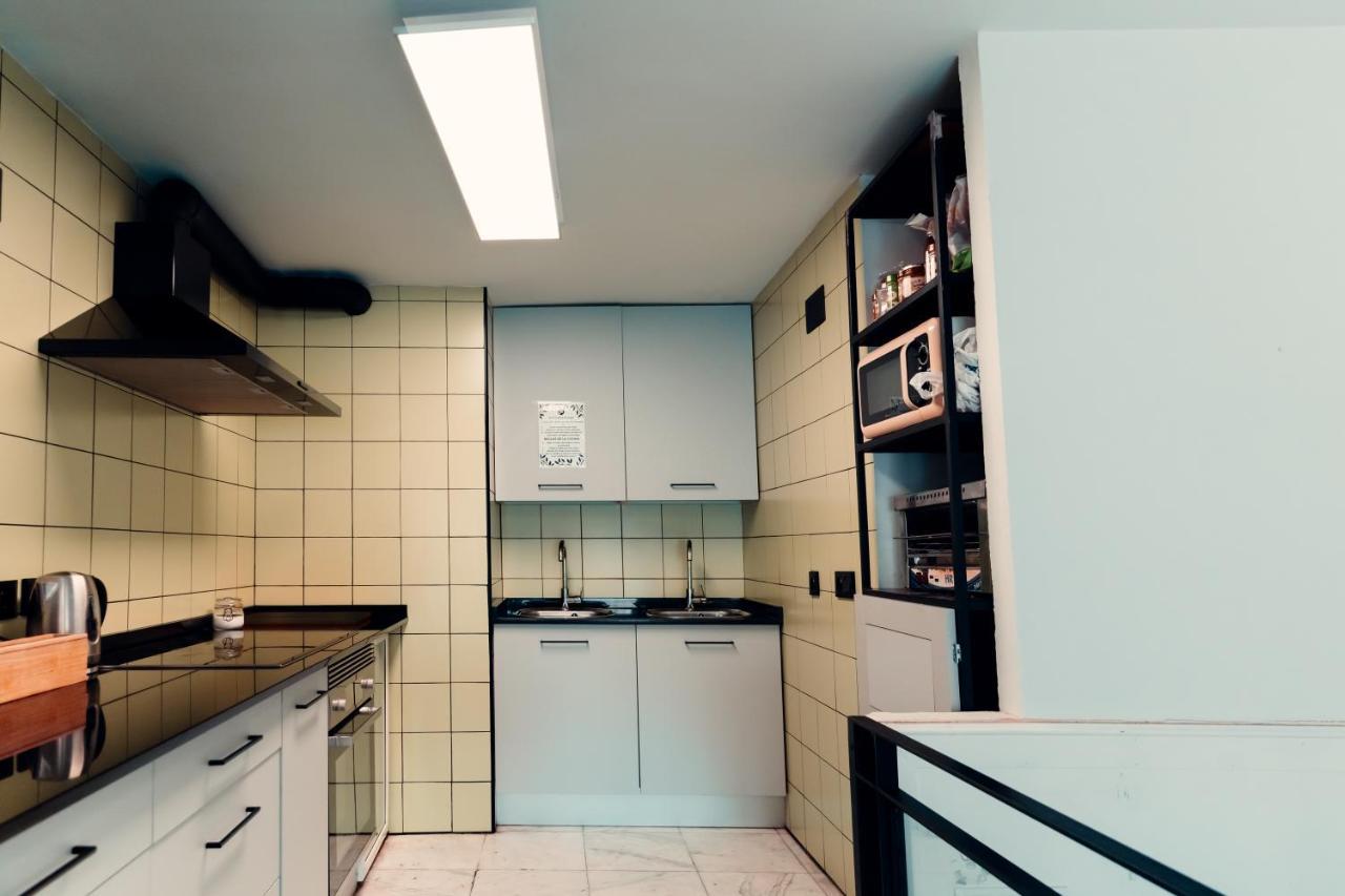 Joy Setas Coworking Hostel Севиля Екстериор снимка
