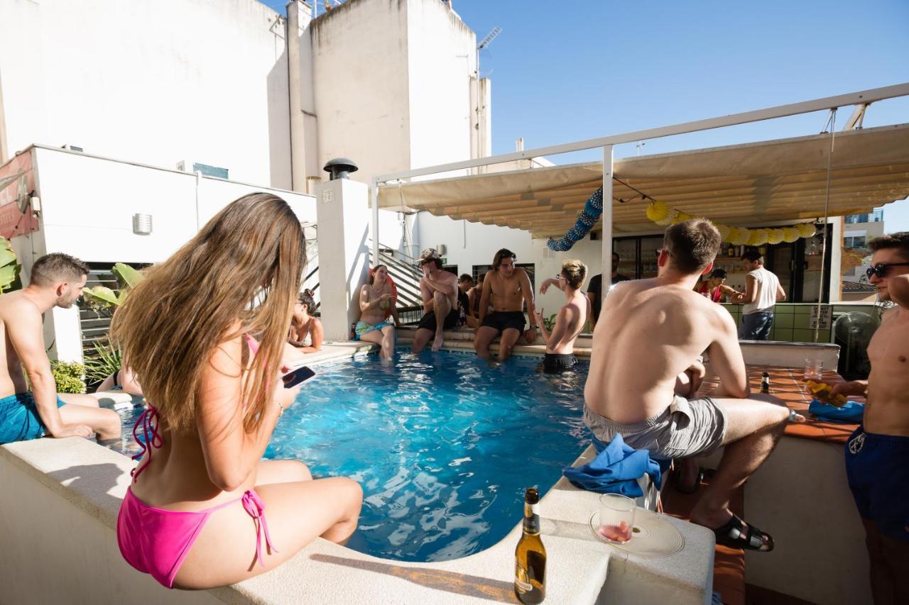 Joy Setas Coworking Hostel Севиля Екстериор снимка
