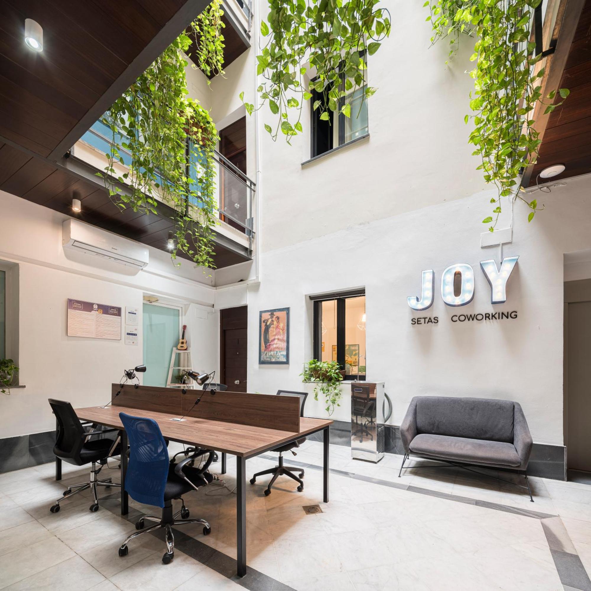 Joy Setas Coworking Hostel Севиля Екстериор снимка
