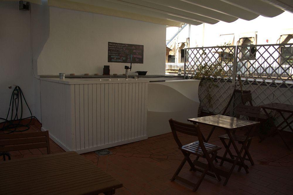 Joy Setas Coworking Hostel Севиля Екстериор снимка